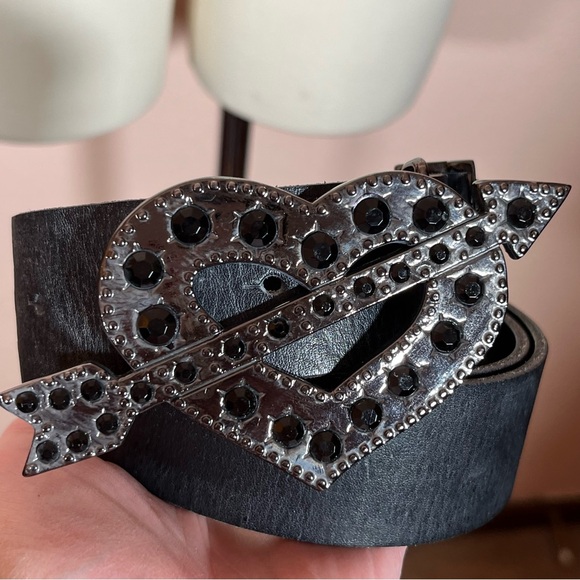 Betsey Johnson 1990 Y2K Vintage Black Leather Studded Goth Victorian Heart Belt - Picture 10 of 17